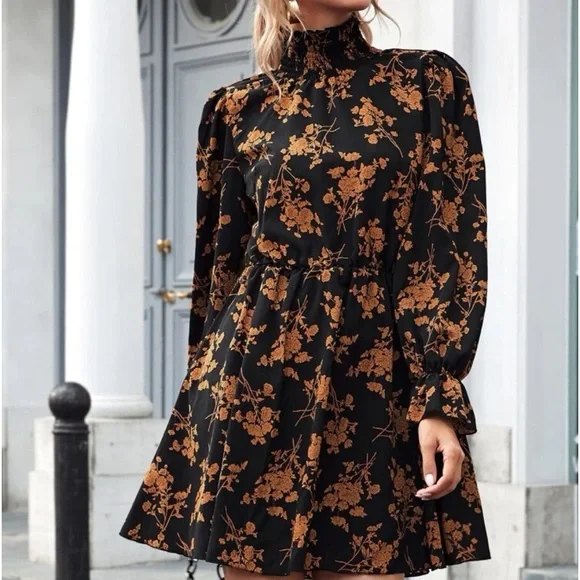 Hi-neck Fall Dress - Picture 2 of 4